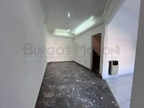 Depto Tipo Casa en Alquiler de 2 dormitorios
