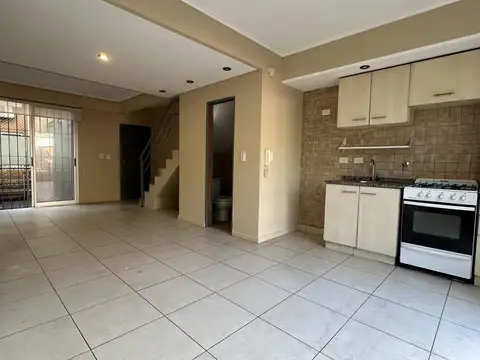 VENTA Departamento tipo duplex de 3 ambientes en Victoria San Fernando Beccar