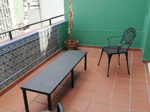 Impecable 2 ambientes con balcon terraza . Inmejorable ubicacion