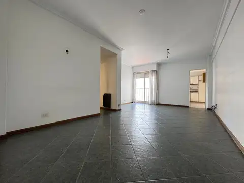 Dpto 4 ambientes en venta en Olivos apto crédito