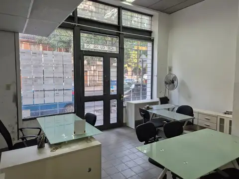 Local en Alquiler en Parque Chacabuco, $ 1.100.000