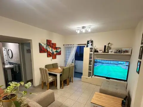Departamento 2 Ambientes con Balcón en Venta en Lanús