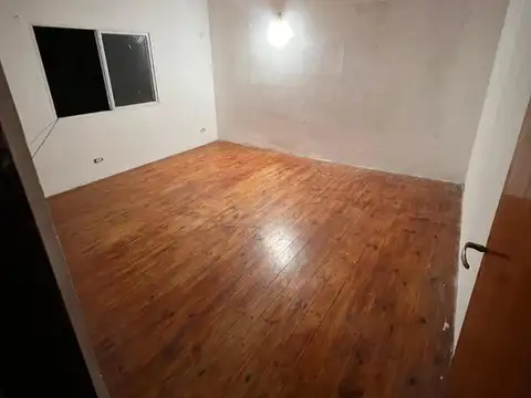 Departamento en Alquiler en Melchor Romero, $ 480.000