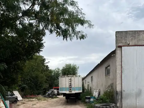 Galpon en Venta 130  mts Fondo