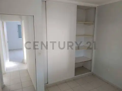 Casa en PH al frente en barrio Fátima