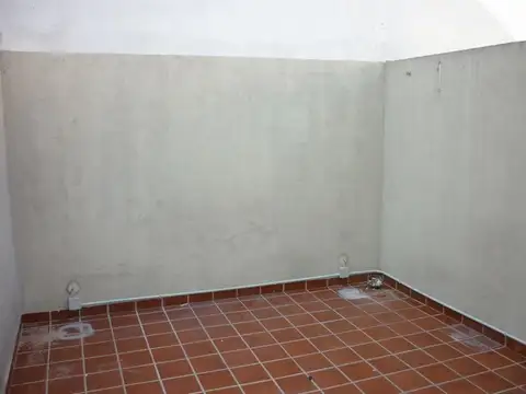 Casa en Alquiler con 1 cochera