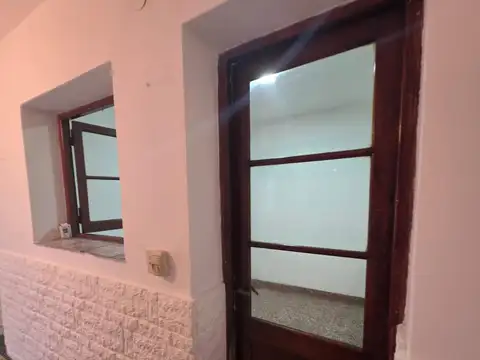 Depto Tipo Casa en Alquiler en San Justo, $ 650.000