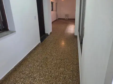 Depto Tipo Casa en Alquiler de 3 ambientes