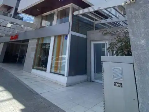 VENTA DEPARTAMENTO 1 DORMITORIO + 2 COCHERAS – BARRIO JARDÍN