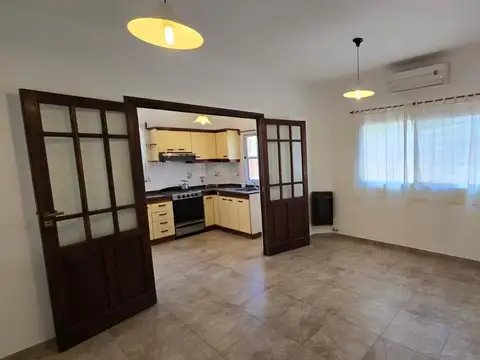 Depto Tipo Casa en Venta en Castelar, USD 125.000