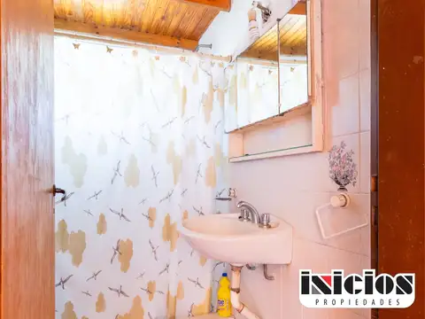 Casa 3 ambientes con 1 baño
