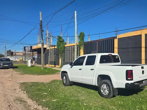 Local en Venta en Villa Roger Balet, $ 90.000.000