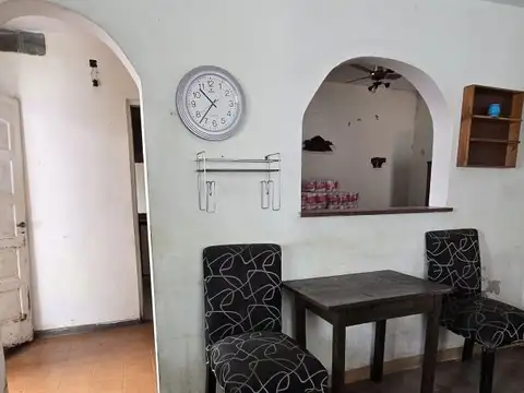 PH EN VENTA 3 AMB. PLANTA BAJA CON PATIO, CASEROS