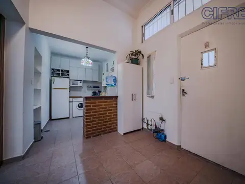 PH en Villa del Parque de 3 ambientes y playroom, terraza propia y otra común, hécho a nuevo.