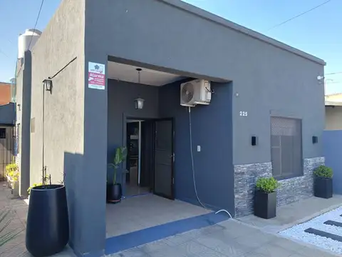 Venta Casa Padua 3 ambientes + Departamento 2 amb