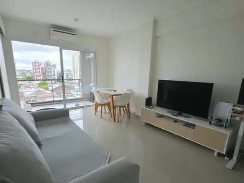 Departamento 2 ambientes con balcón en el centro de avellaneda