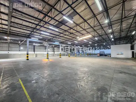 Alquiler deposito de 2100 m2 dentro de predio logístico en Pablo Podestá Tres de Febrero