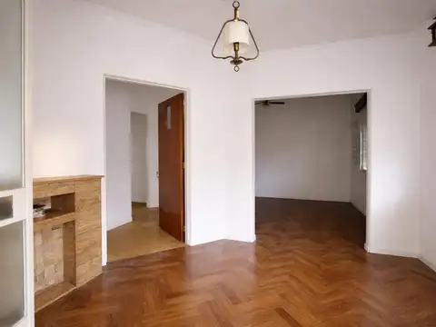 CASA A REFACCIONAR EN VENTA - LA PLATA