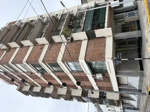 Lemos 100, Piso 2