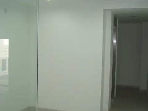 Departamento Monoambiente con Cochera Cobierta 1º Piso Contra Frente
