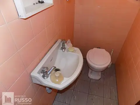 Casa 6 ambientes con 3 baños