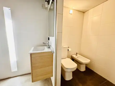 Depto Tipo Casa 6 ambientes con 2 baños