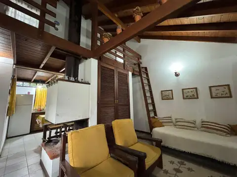 Casa 2 ambientes con 1 baño