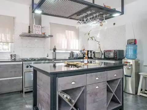 Cornelio Saavedra 2200