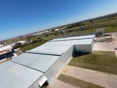 GALPON INDUSTRIAL DE 2500M2 ALQUILER DIVERSOS USOS COMERCIALES ROSARIO