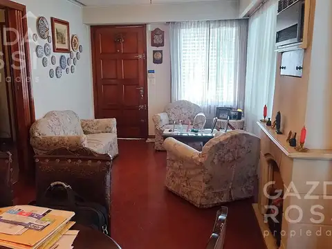 Pasaje Allemandri  al 700