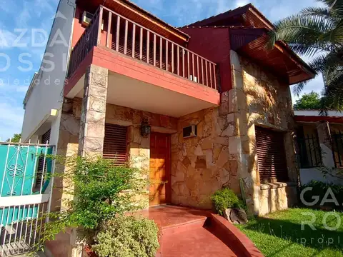Casa en venta en Temperley