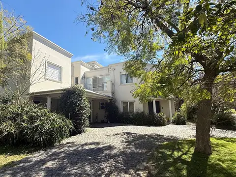 NUEVO PRECIO!!! Casa en venta en El Talar de Pacheco. IMPERDIBLE !!!! 