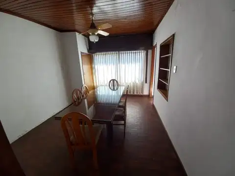 Casa 5 ambientes con 1 baño