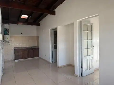 Departamento en Alquiler en Don Torcuato, $ 600.000
