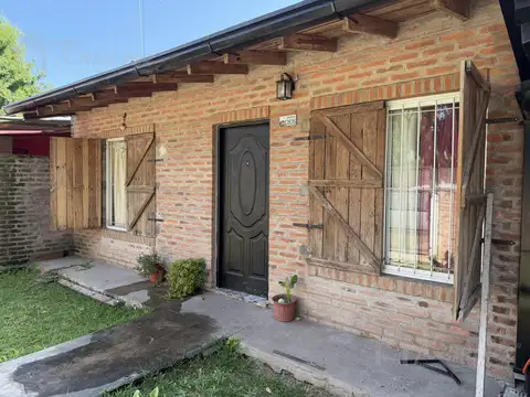 Casa En Alquiler 3 Amb. Parque Paso del Rey, Moreno