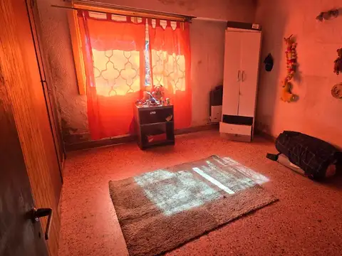 oportunidad unica - BAJA DE PRECIO - venta de galpon con casa en Villa Elisa