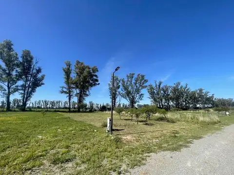 VENDO TERRENO 480M2 EN VILLA DEL PRADO  ESCRITURA