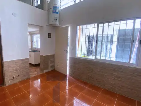 Avenida Hipólito Yrigoyen 1600