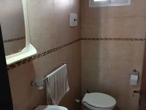 Casa 3 ambientes con 2 baños
