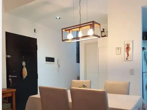 Ayacucho 1647 e/ Vicente Lopez y General Las Heras