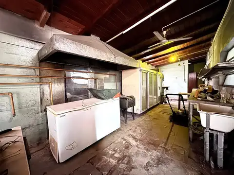 Local en Venta 50 años