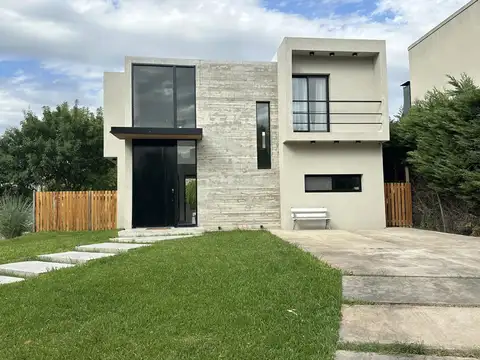 Casa en venta. LOS OLIVARES Grand Bourg