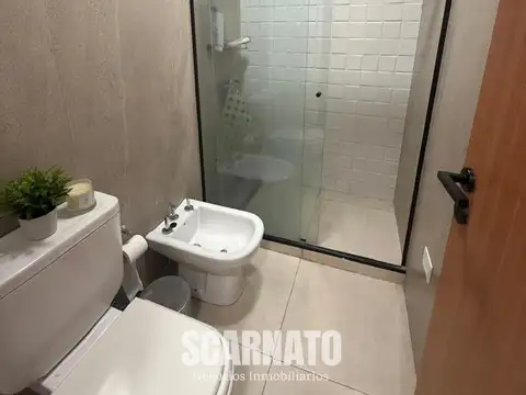 Casa en Venta con 6 cocheras