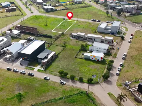 Terreno en Venta 13,50  mts Fondo