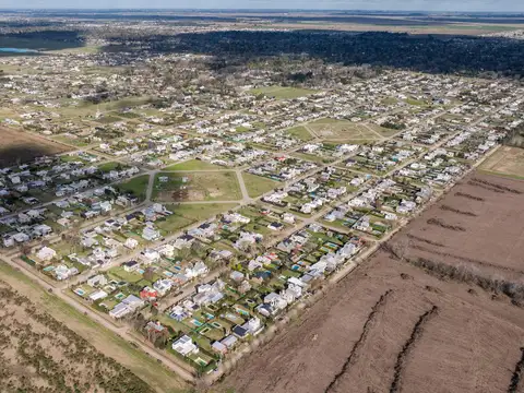 Terreno en venta en zona comercial Acequias del Aire, Roldán