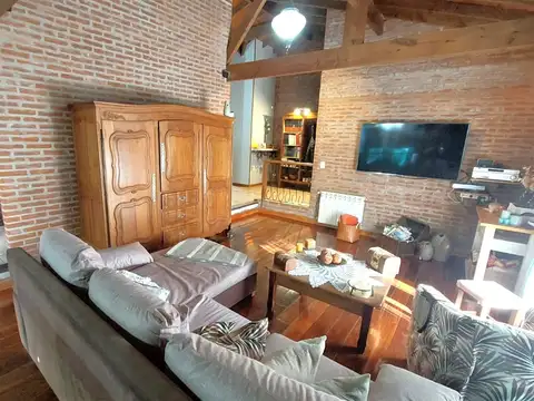 Casa - Venta - Villa Gesell - Garage - Gas Natural - Pileta