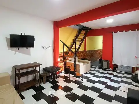 Casa 4 ambientes con 1 baño