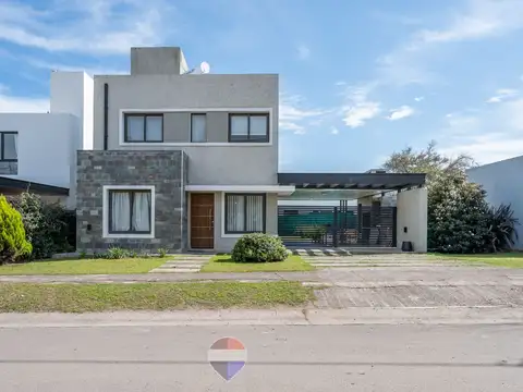 CASA 3 DORMITORIOS SAN ALFONSO DEL TALAR CÓRDOBA