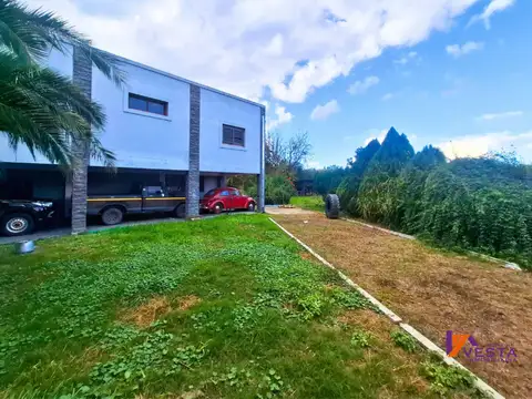 Casa 6 ambientes con 3 baños