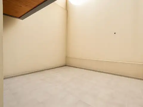 Departamento en Venta en Villa del Parque, USD 164.000